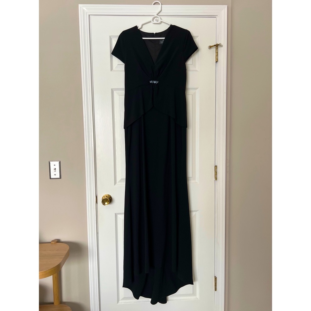 Adrianna Papell black short sleeve gown Sz10